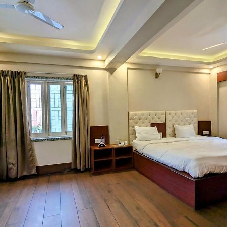 The Aster Enclave Hotel 加尔各答 外观 照片