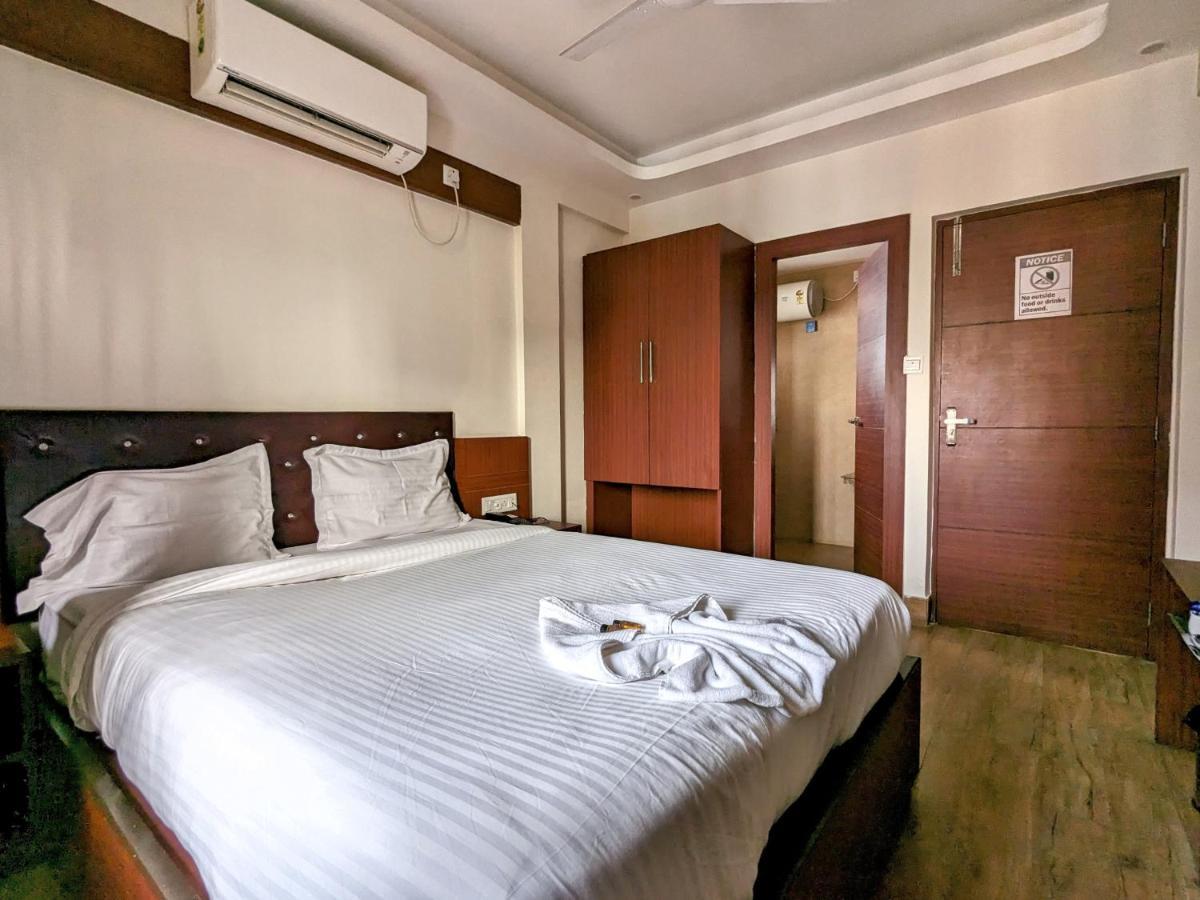 The Aster Enclave Hotel 加尔各答 外观 照片